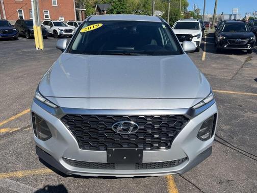 2019 Hyundai SANTA FE SE 2.4