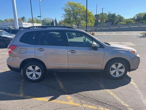 Burnished Bronze Metallic 2016 Subaru Forester 2.5i Premium