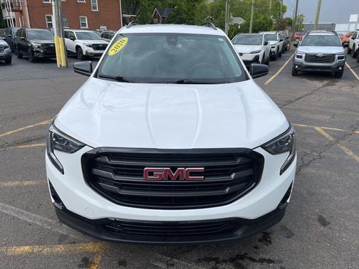 Summit White 2020 GMC Terrain SLT