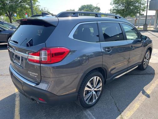 2022 Subaru Ascent Limited 8-Passenger