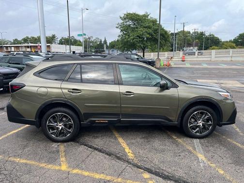 Autumn Green Metallic 2022 Subaru Outback Limited