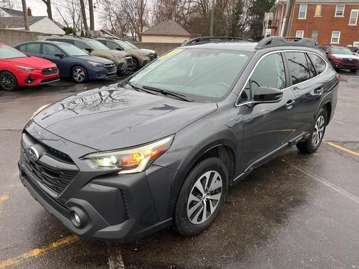 2023 Subaru Outback Premium