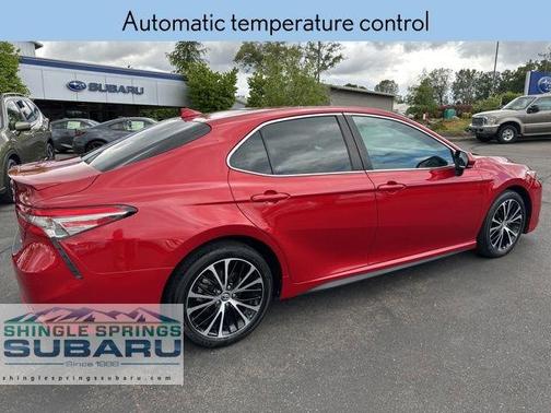 2019 Toyota Camry SE