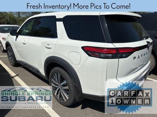 2022 Nissan Pathfinder Platinum