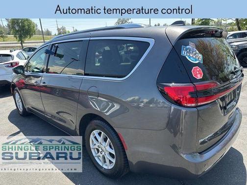 2021 Chrysler Pacifica Touring-L