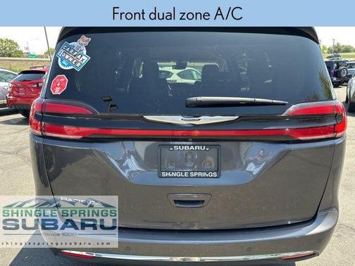 2021 Chrysler Pacifica Touring-L