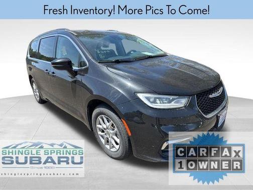 2022 Chrysler Pacifica Touring-L