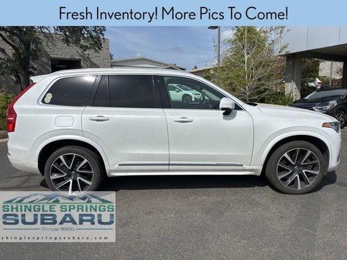 2022 Volvo XC90 Recharge Plug-In Hybrid T8 Inscription Expression 6 Passenger