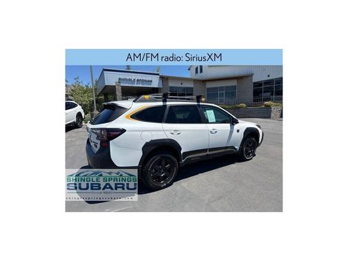Crystal White Pearl 2024 Subaru Outback WILDERNESS
