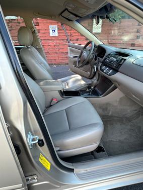 2006 Toyota Camry LE