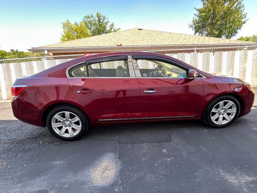RED 2010 Buick LaCrosse CXL