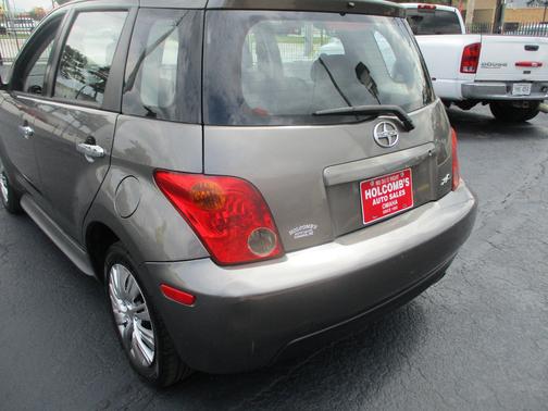 2005 Scion xA Base