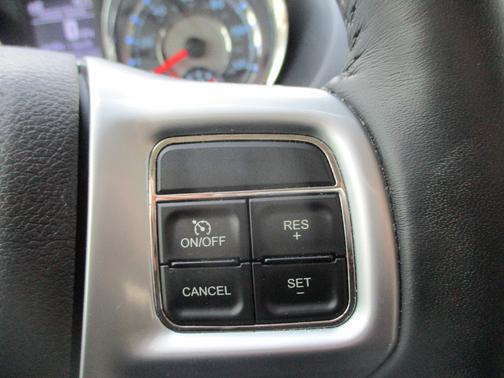 2012 Chrysler Town & Country Touring-L