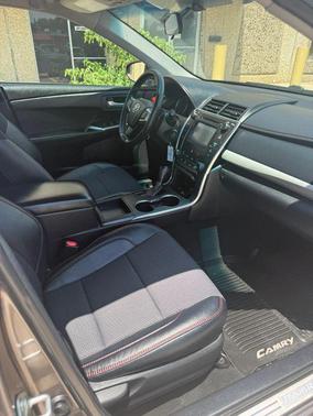 2016 Toyota Camry SE
