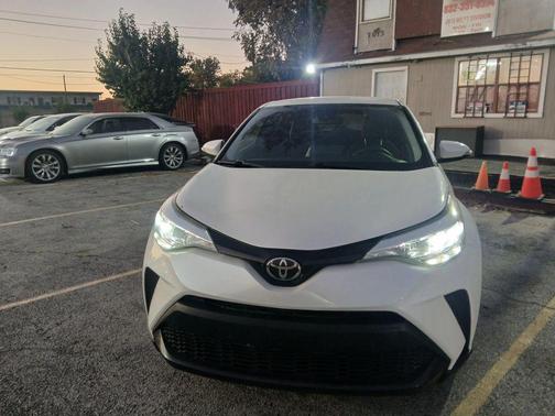 2020 Toyota C-HR LE