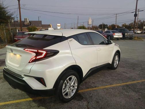 2020 Toyota C-HR LE