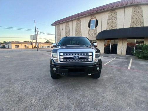 Tuxedo Black Metallic 2014 Ford F-150 Platinum