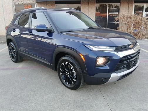 Blue Glow Metallic 2023 Chevrolet Trailblazer LT