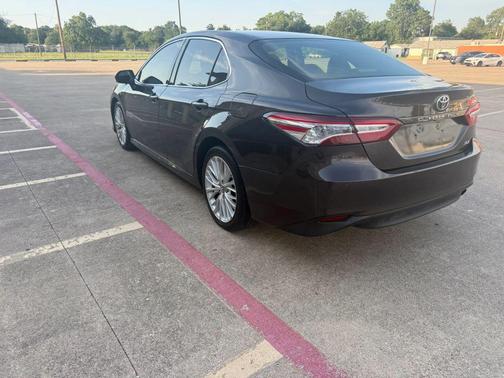 Brown Stone 2018 Toyota Camry XLE