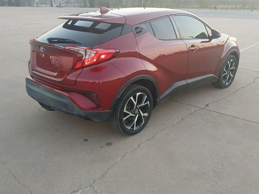 2018 Toyota C-HR XLE Premium