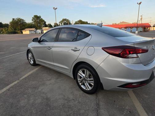 Symphony Silver 2019 Hyundai ELANTRA SEL