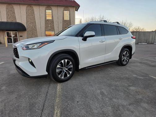 2020 Toyota Highlander XLE