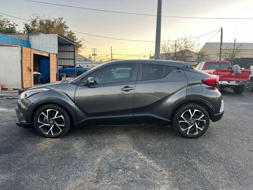 2018 Toyota C-HR XLE