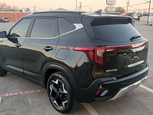 2025 Kia Seltos EX