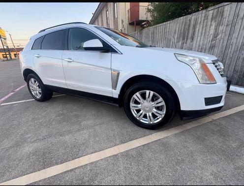 White 2013 Cadillac SRX Base