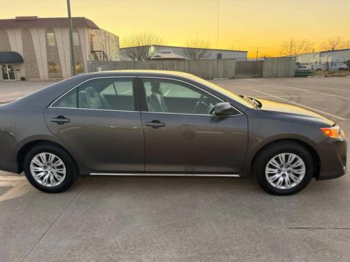2013 Toyota Camry LE