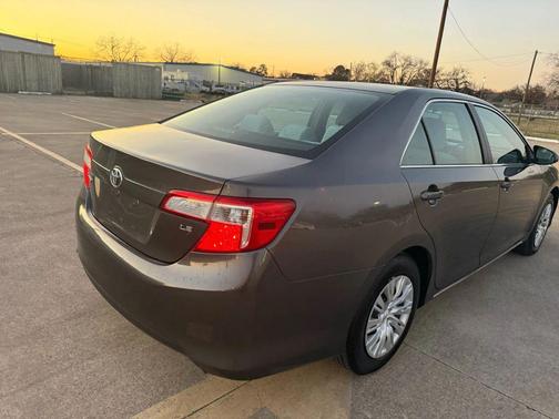 2013 Toyota Camry LE