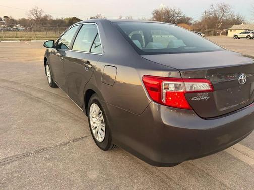 2013 Toyota Camry LE