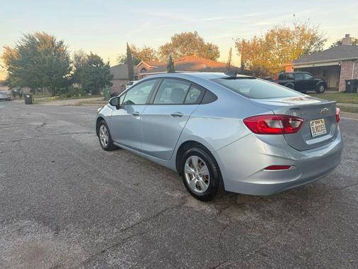 2017 Chevrolet Cruze LS