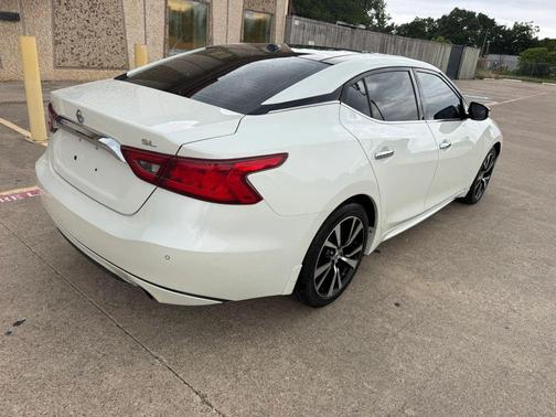 Pearl White 2018 Nissan Maxima 3.5 SL