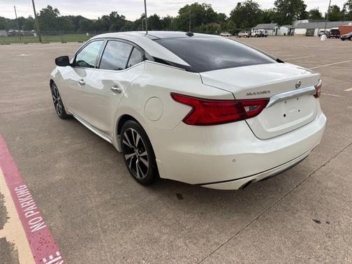Pearl White 2018 Nissan Maxima 3.5 SL