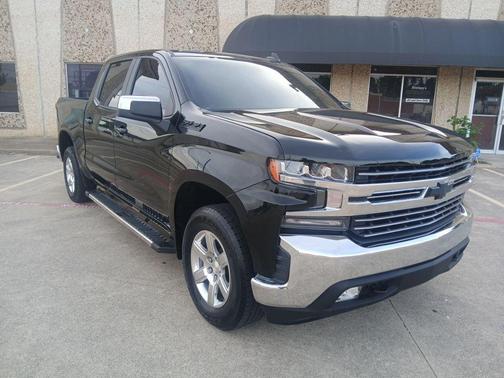Black 2021 Chevrolet Silverado 1500 LT