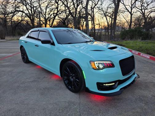 2011 Chrysler 300C Base