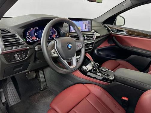 2024 BMW X4 xDrive30i
