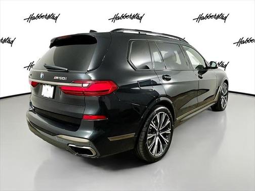 2022 BMW X7 M50i
