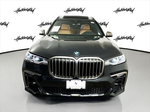 2022 BMW X7 M50i