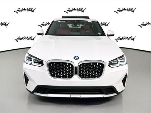 2025 BMW X4 xDrive30i