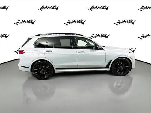 2024 BMW X7 M60i