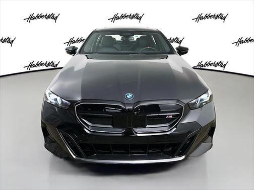 2025 BMW i5 M60
