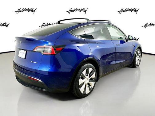 2022 Tesla Model Y Long Range Dual Motor All-Wheel Drive