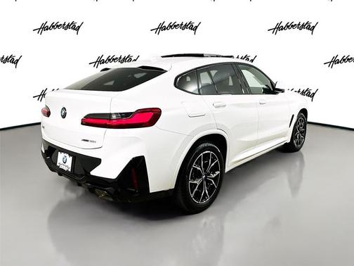 2025 BMW X4 xDrive30i