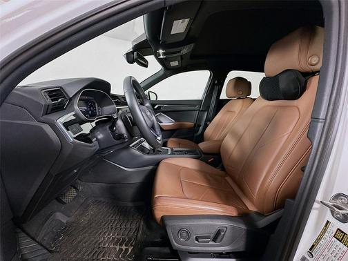 2022 Audi Q3 45 S line Premium