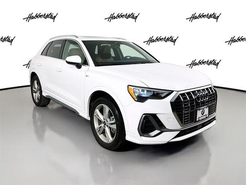 2022 Audi Q3 45 S line Premium