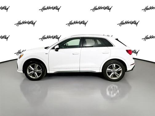 2022 Audi Q3 45 S line Premium
