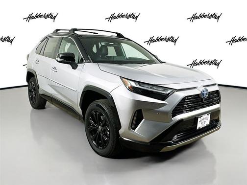 2022 Toyota RAV4 Hybrid SE