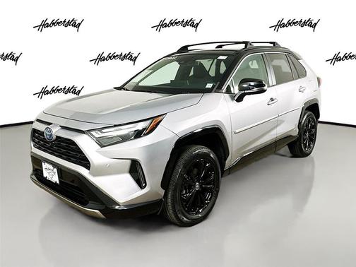2022 Toyota RAV4 Hybrid SE